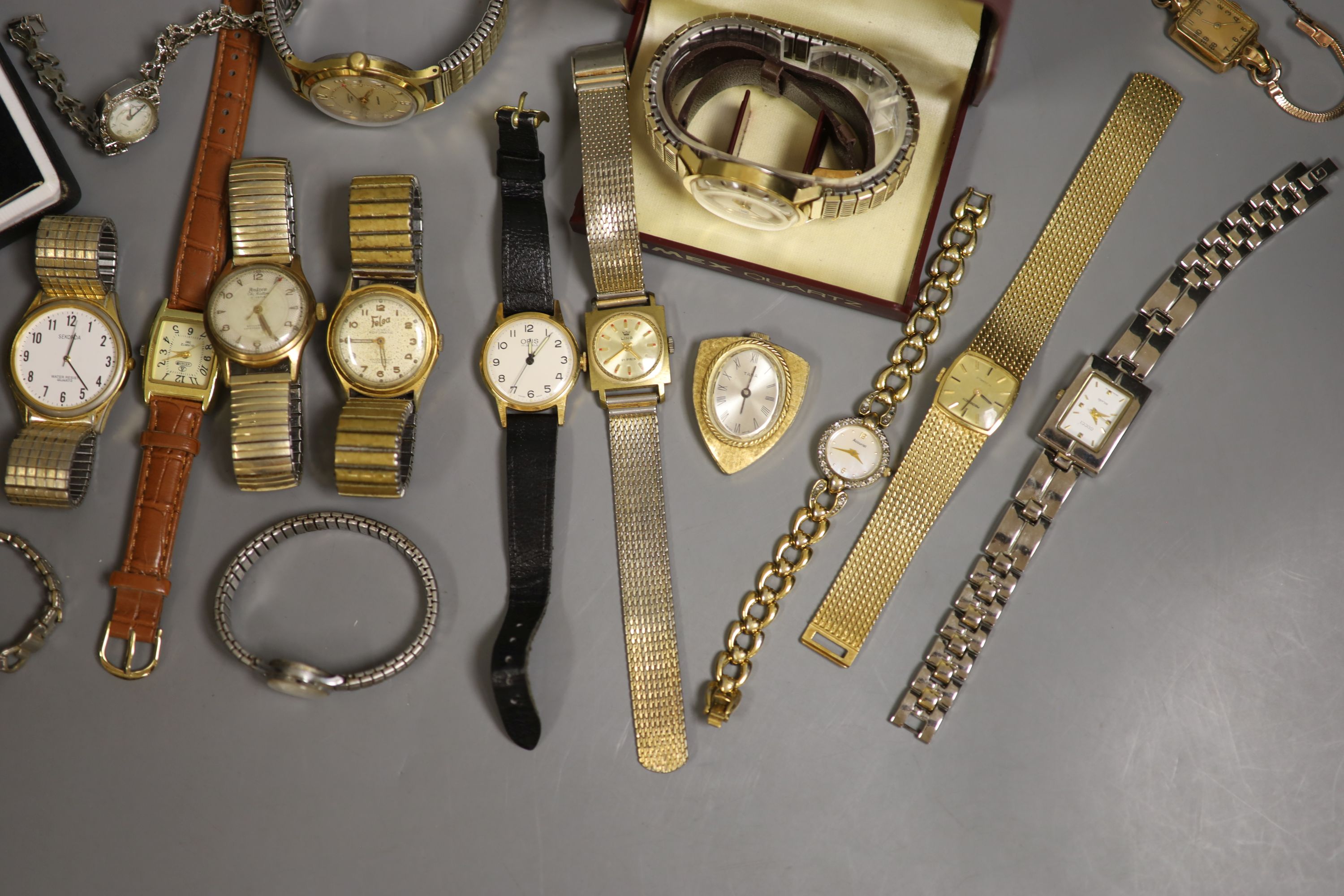 A collection of assorted mainly gentleman's wrist watches including Accurist, Ingersoll and Tenor